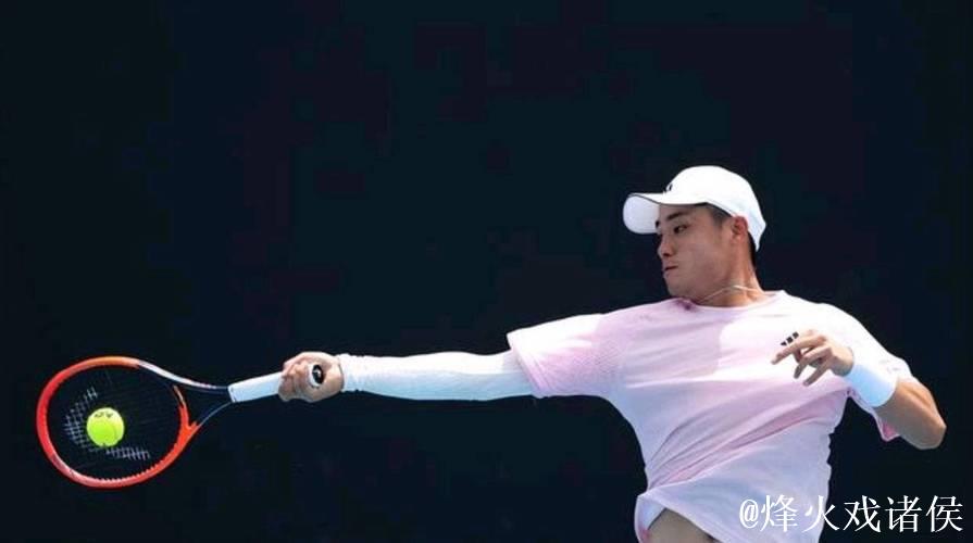吴易昺直落两盘击败克鲁格 成功挺进澳网资格赛次轮